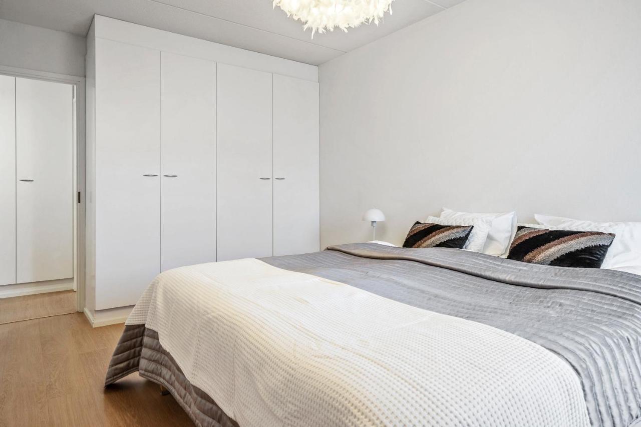 Apartment Sleepwell Sukkula With Private Sauna And Parking Turku Eksteriør billede